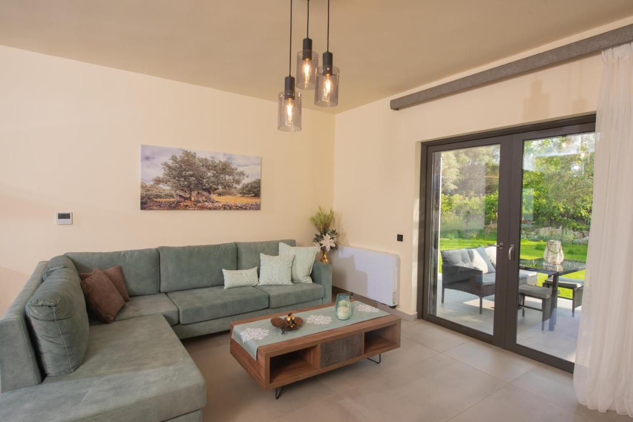 Aerinos Private Lefkada City