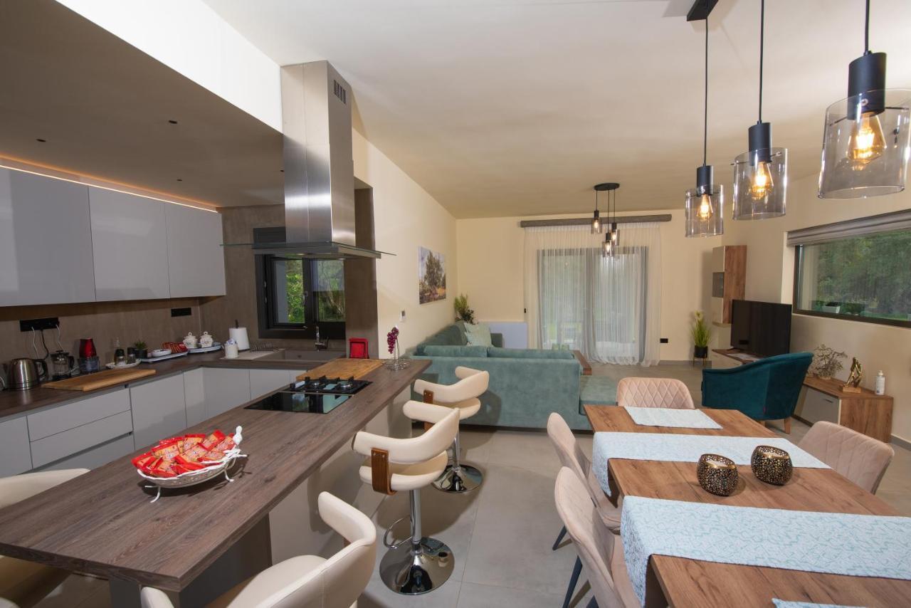 Aerinos Private Villa